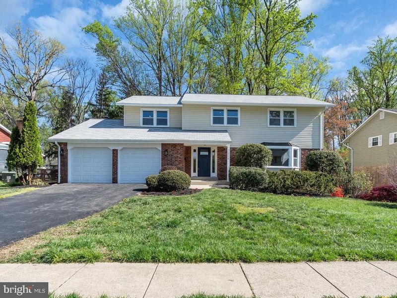 7804 Carrleigh Pw, Springfield, VA 22152