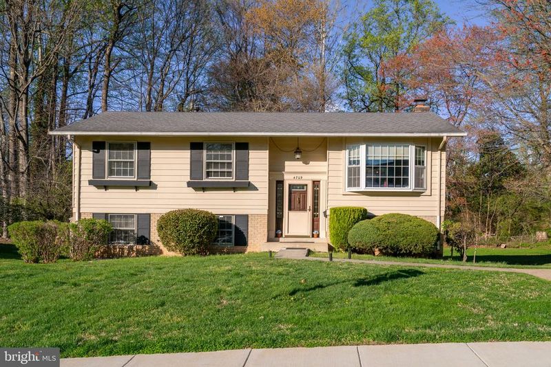 4709 Iris Pl, Rockville, MD 20853