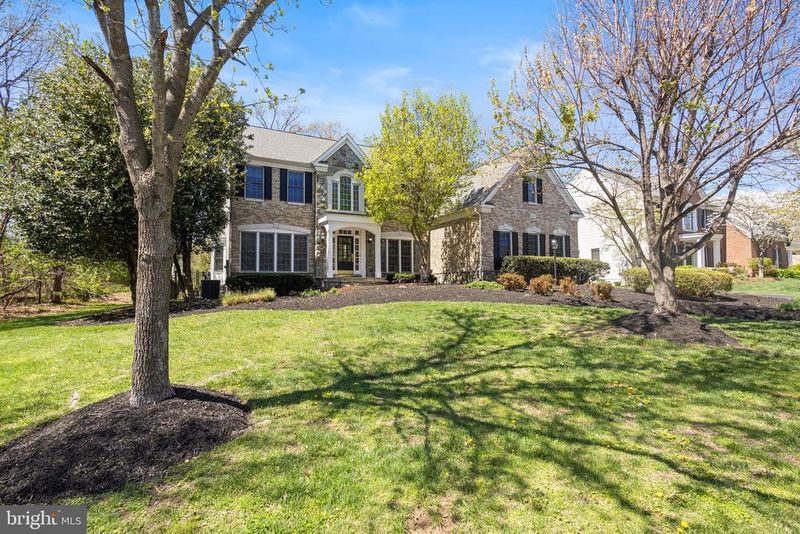 22579 Forest Manor Dr, Ashburn, VA 20148