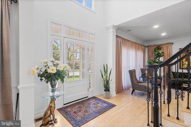 22579 Forest Manor Dr, Ashburn, VA 20148