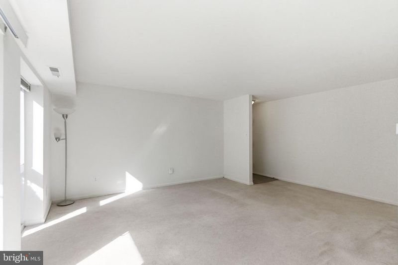 6151 Edsall Rd #G, Alexandria, VA 22304