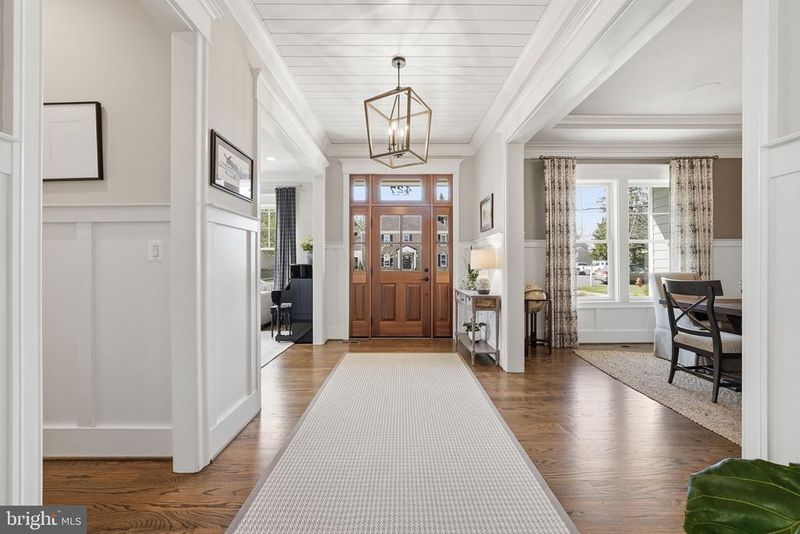 427 Orchard St NW, Vienna, VA 22180