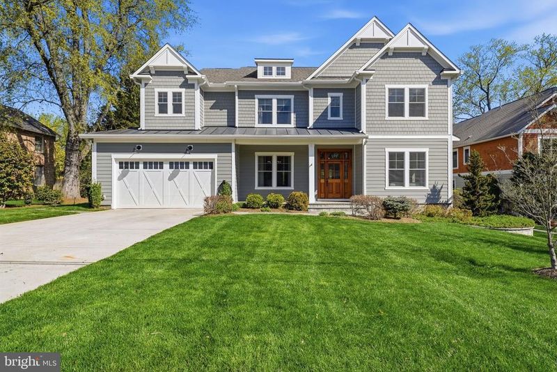 427 Orchard St NW, Vienna, VA 22180