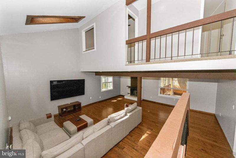 7516 Chancellor Way, Springfield, VA 22153