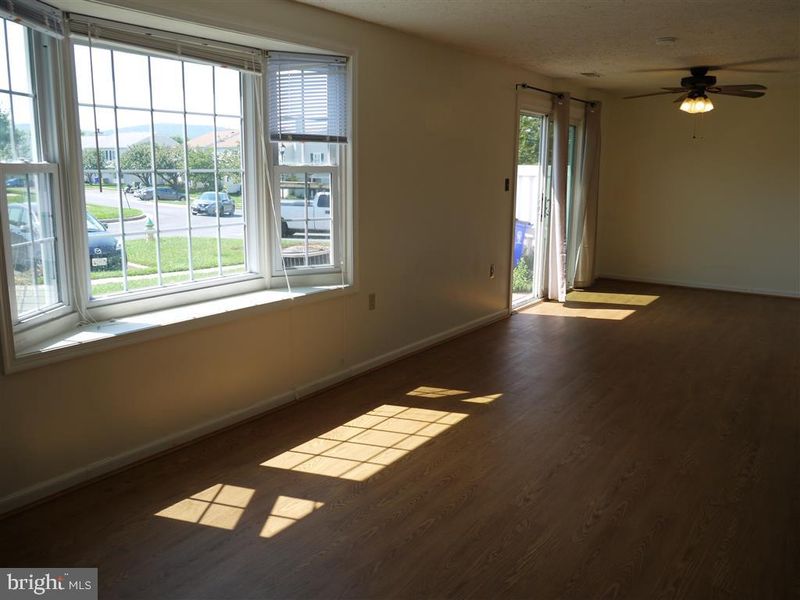 1201 Danielle Dr, Frederick, MD 21703