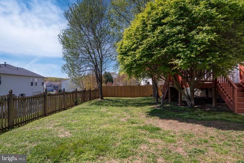 4 Granite Ct, Fredericksburg, VA 22406