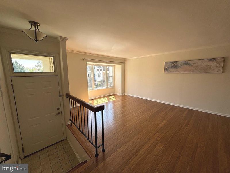 3318 Buckeye Ln, Fairfax, VA 22033
