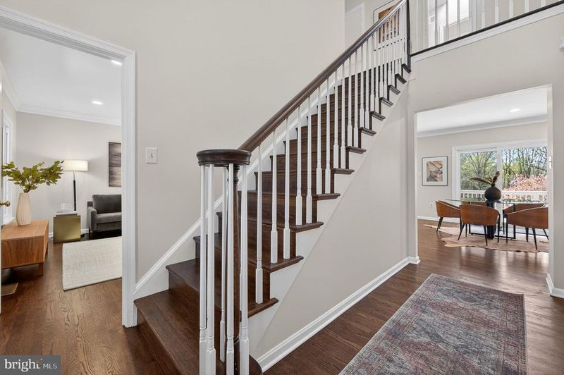 20116 Sweet Meadow Ln, Gaithersburg, MD 20882
