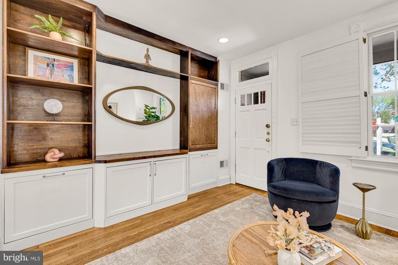 1529 C St SE, Washington, DC 20003