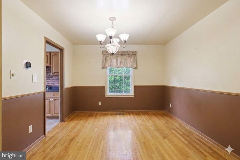 7605 Rosbury Ct, Manassas, VA 20109