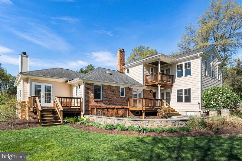 5216 Remington Dr, Alexandria, VA 22309