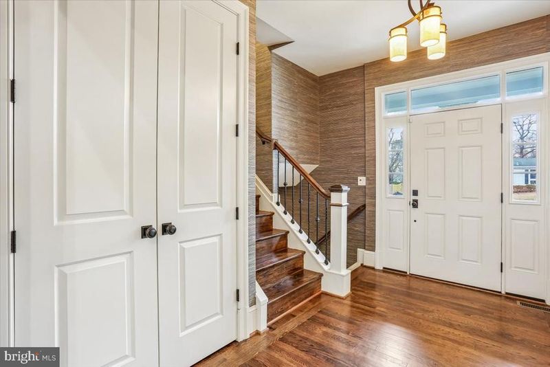 11405 Lund Pl, Kensington, MD 20895