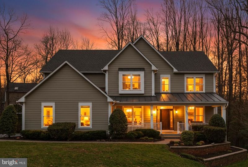 3527 Valeview Dr, Oakton, VA 22124