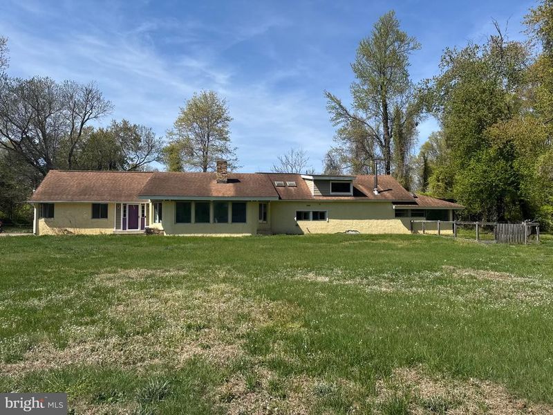 7019 Sheridonna Ln, Alexandria, VA 22310