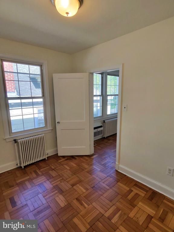 4491 Macarthur Blvd NW #303, Washington, DC 20007