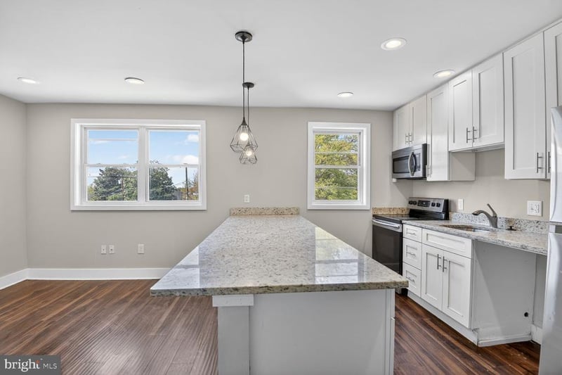 622 Eastern Ave NE #301, Washington, DC 20019