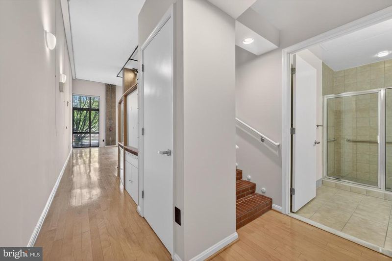 2720 S Arlington Mill Dr #109, Arlington, VA 22206