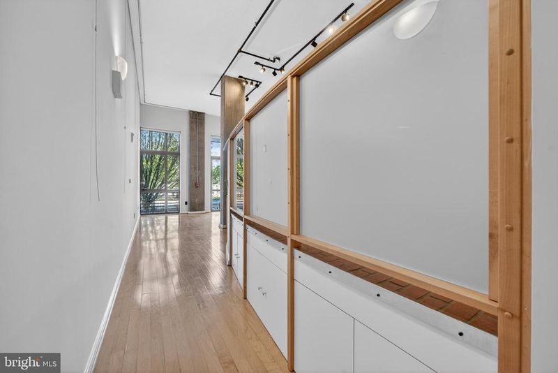 2720 S Arlington Mill Dr #109, Arlington, VA 22206