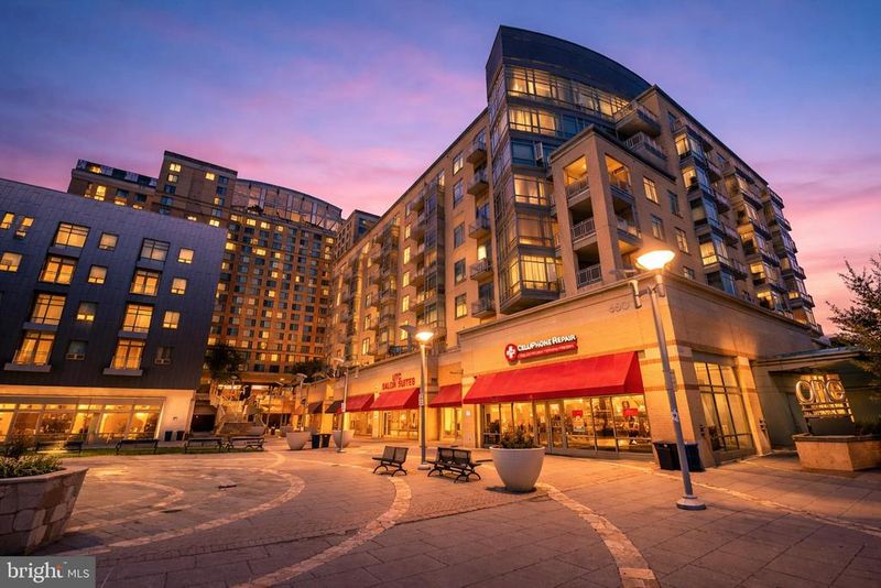 6506 America Blvd #603, Hyattsville, MD 20782