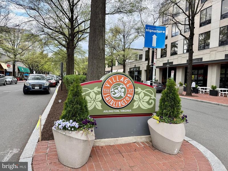 2720 S Arlington Mill Dr #109, Arlington, VA 22206
