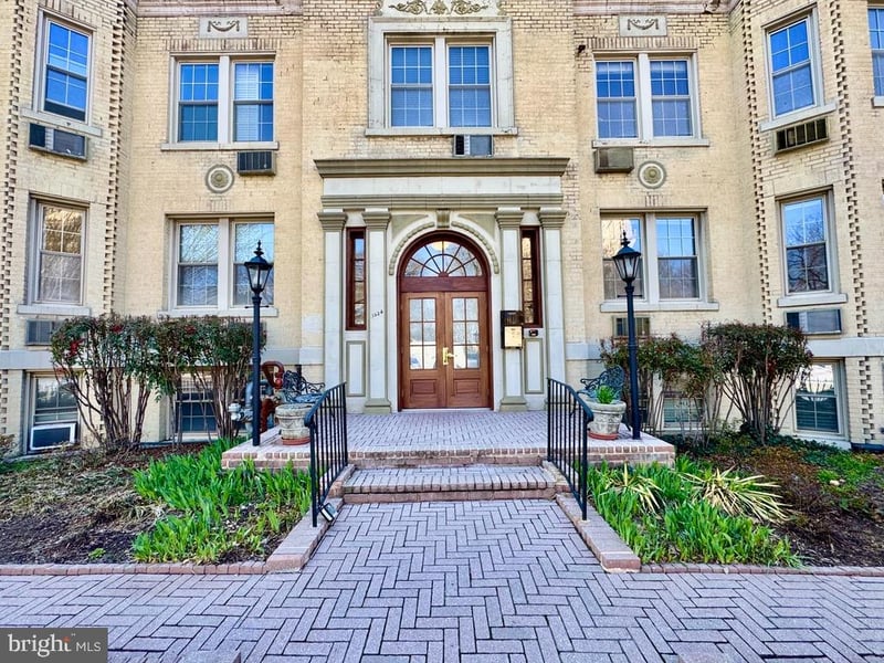 3024 Wisconsin Ave NW #207, Washington, DC 20016