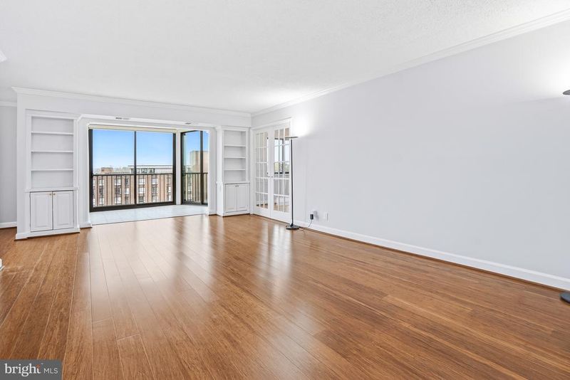 5904 Mount Eagle Dr #718, Alexandria, VA 22303