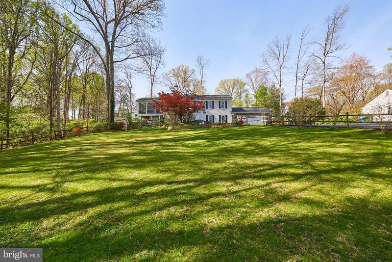 3270 Fox Mill Rd, Oakton, VA 22124