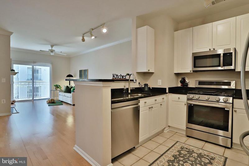 2765 Centerboro Dr #352, Vienna, VA 22181
