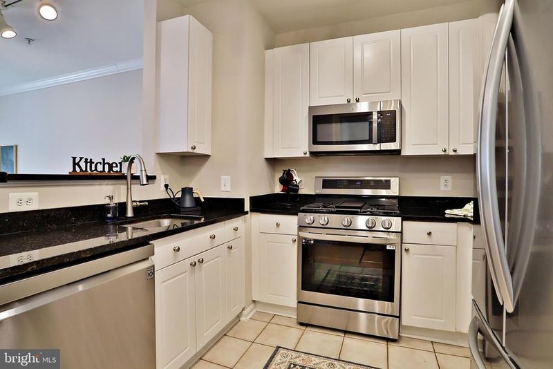 2765 Centerboro Dr #352, Vienna, VA 22181