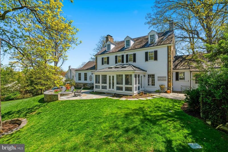 305 Mansion Dr, Alexandria, VA 22302