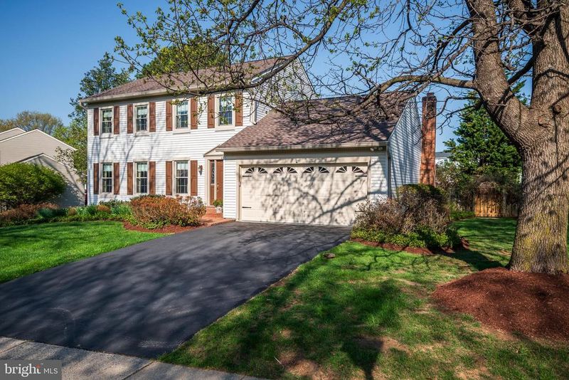 4355 Morningwood Dr, Olney, MD 20832