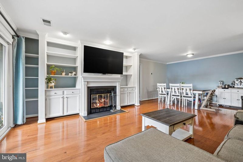 6206 Redins Dr, Alexandria, VA 22310