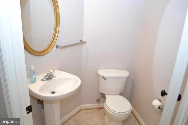 1725 Emory St, Frederick, MD 21701