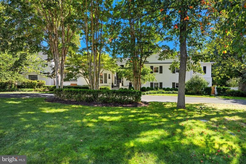 8455 Portland Pl, Mclean, VA 22102