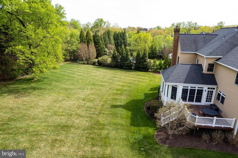 12812 Rose Grove Dr, Oak Hill, VA 20171