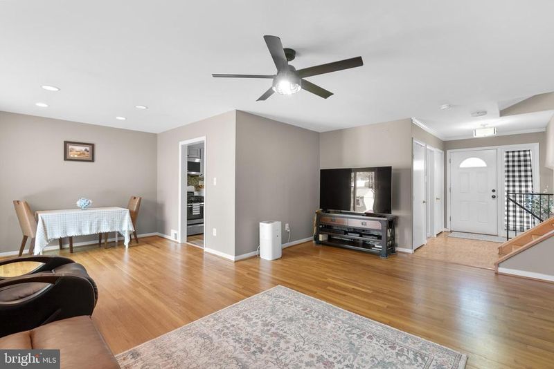 14606 Westbury Rd, Rockville, MD 20853