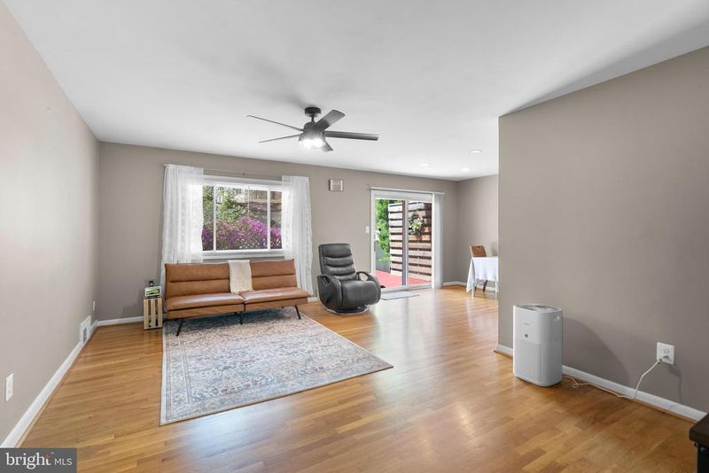 14606 Westbury Rd, Rockville, MD 20853