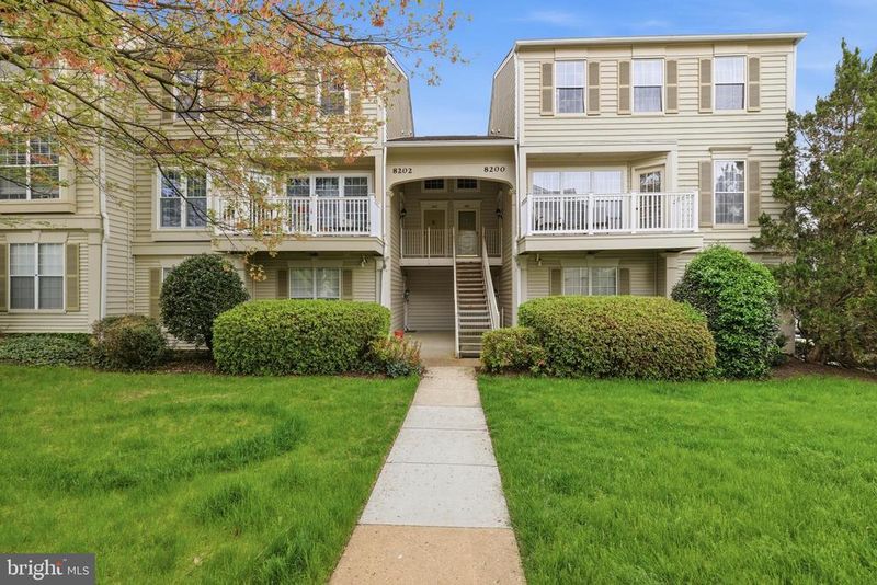 8200 Catbird Cir #201, Lorton, VA 22079