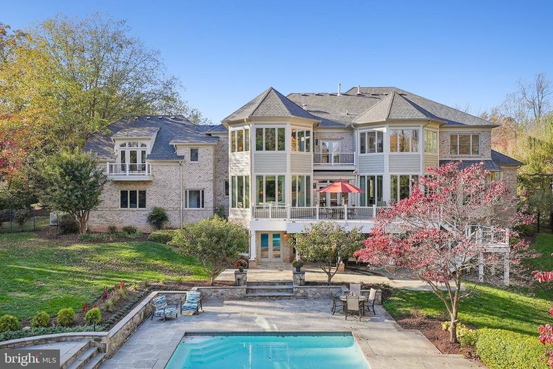 7785 Solitude Ct, Mclean, VA 22102