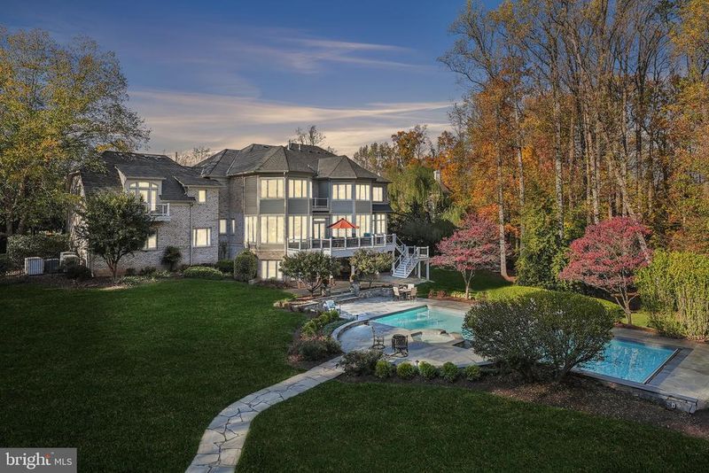 7785 Solitude Ct, Mclean, VA 22102