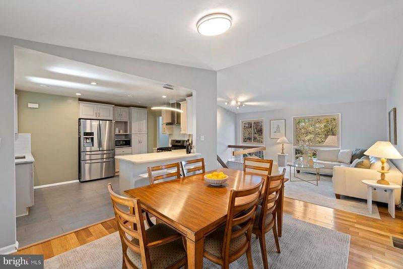 11504 Brandy Hall Ln, Gaithersburg, MD 20878
