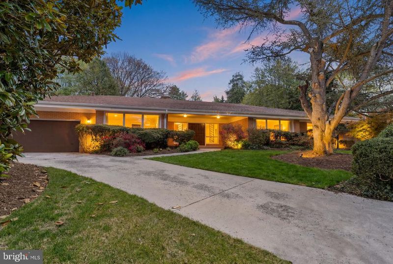 2723 N Oakland St, Arlington, VA 22207
