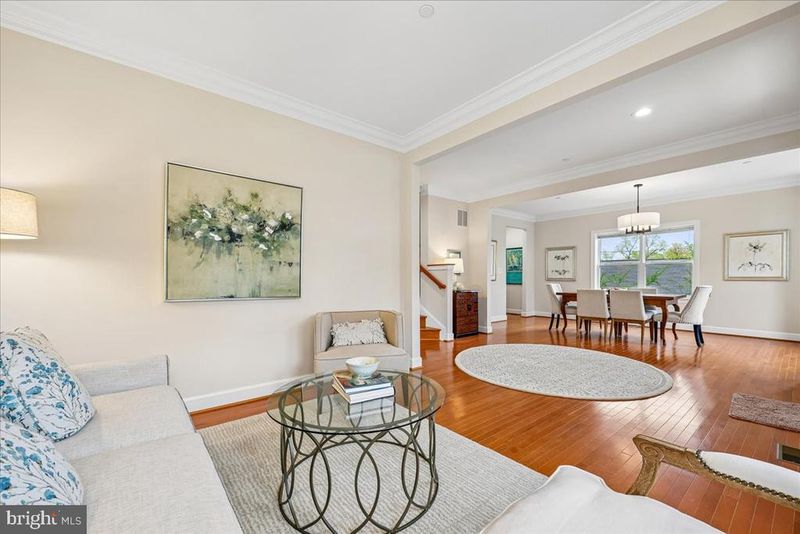 348 Howard Ave, Rockville, MD 20850