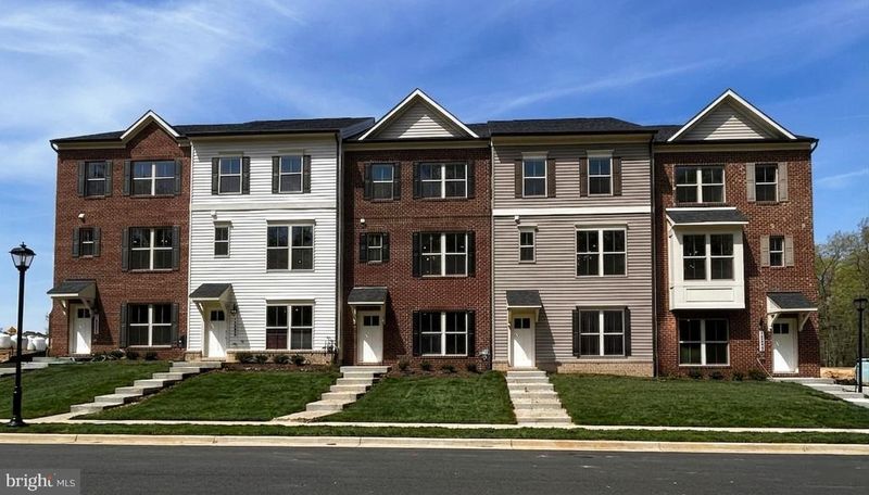 16605 Breezeway Al, Accokeek, MD 20607