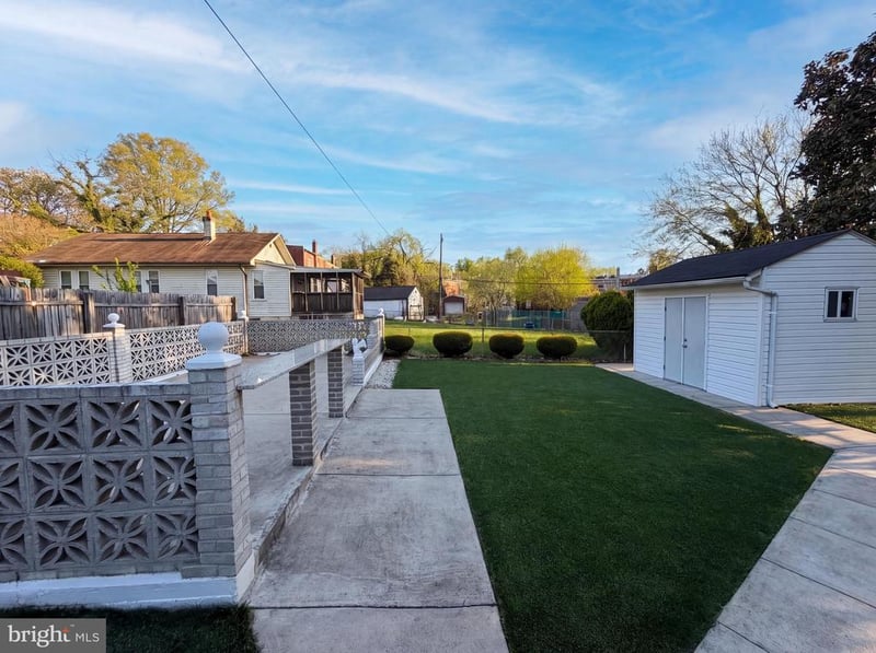3023 K St SE, Washington, DC 20019
