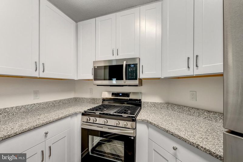 4417 Fair Stone Dr #103, Fairfax, VA 22033