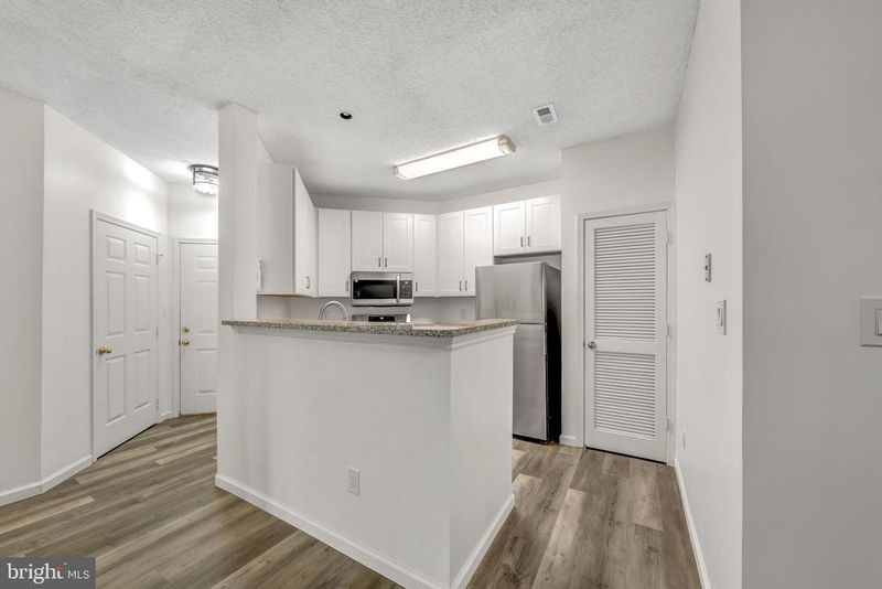 4417 Fair Stone Dr #103, Fairfax, VA 22033
