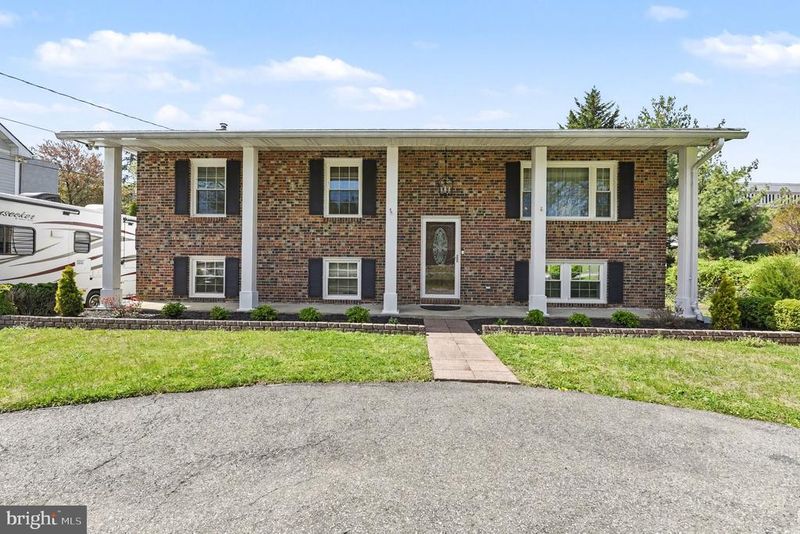 804 White Ave, Linthicum Heights, MD 21090