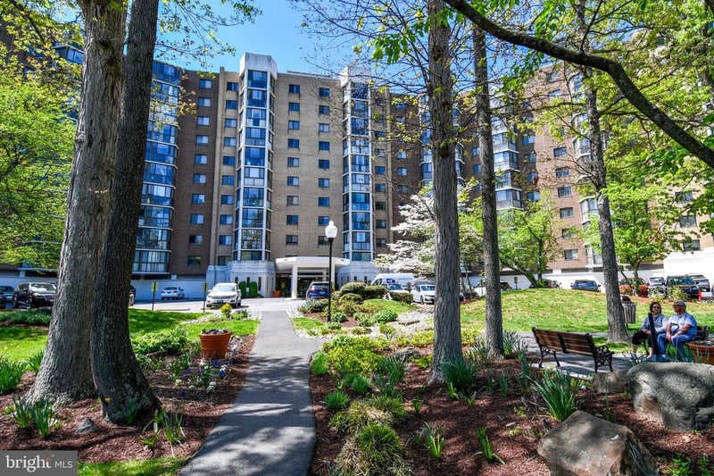 15101 Interlachen Dr #1-526, Silver Spring, MD 20906