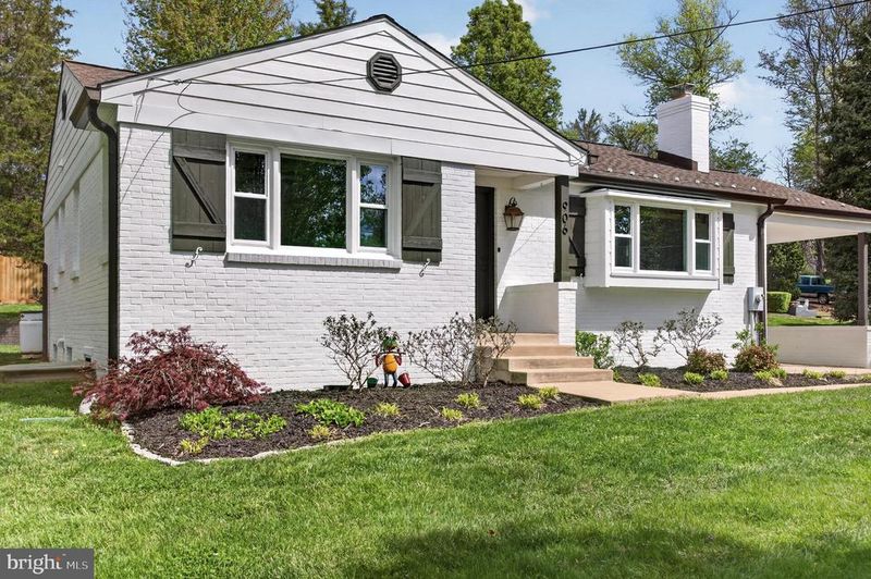906 W Washington St, Middleburg, VA 20117